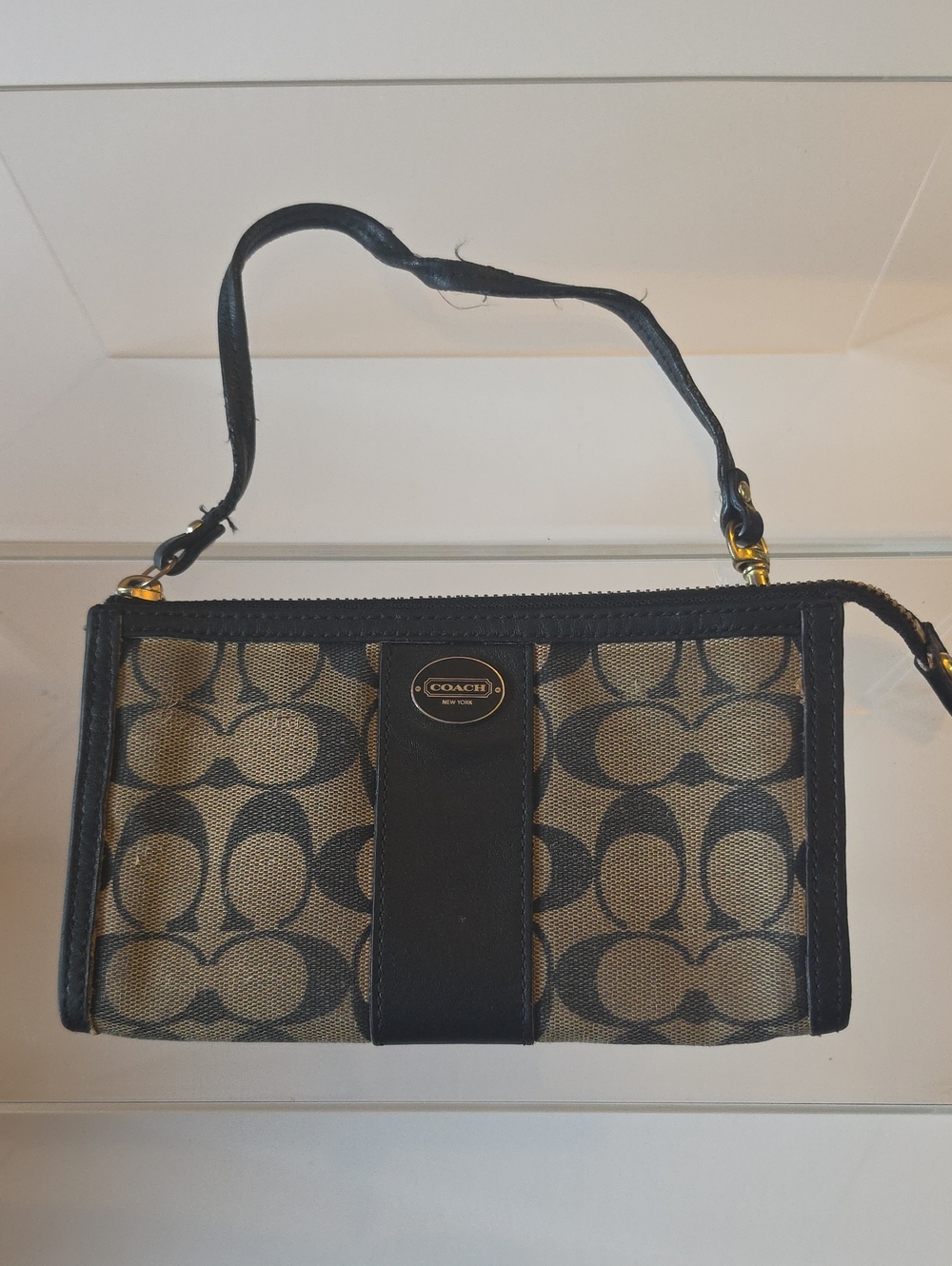 Coach Vintage Signature Stripe Zip Wristlet. Y2K. 7.5×4.5